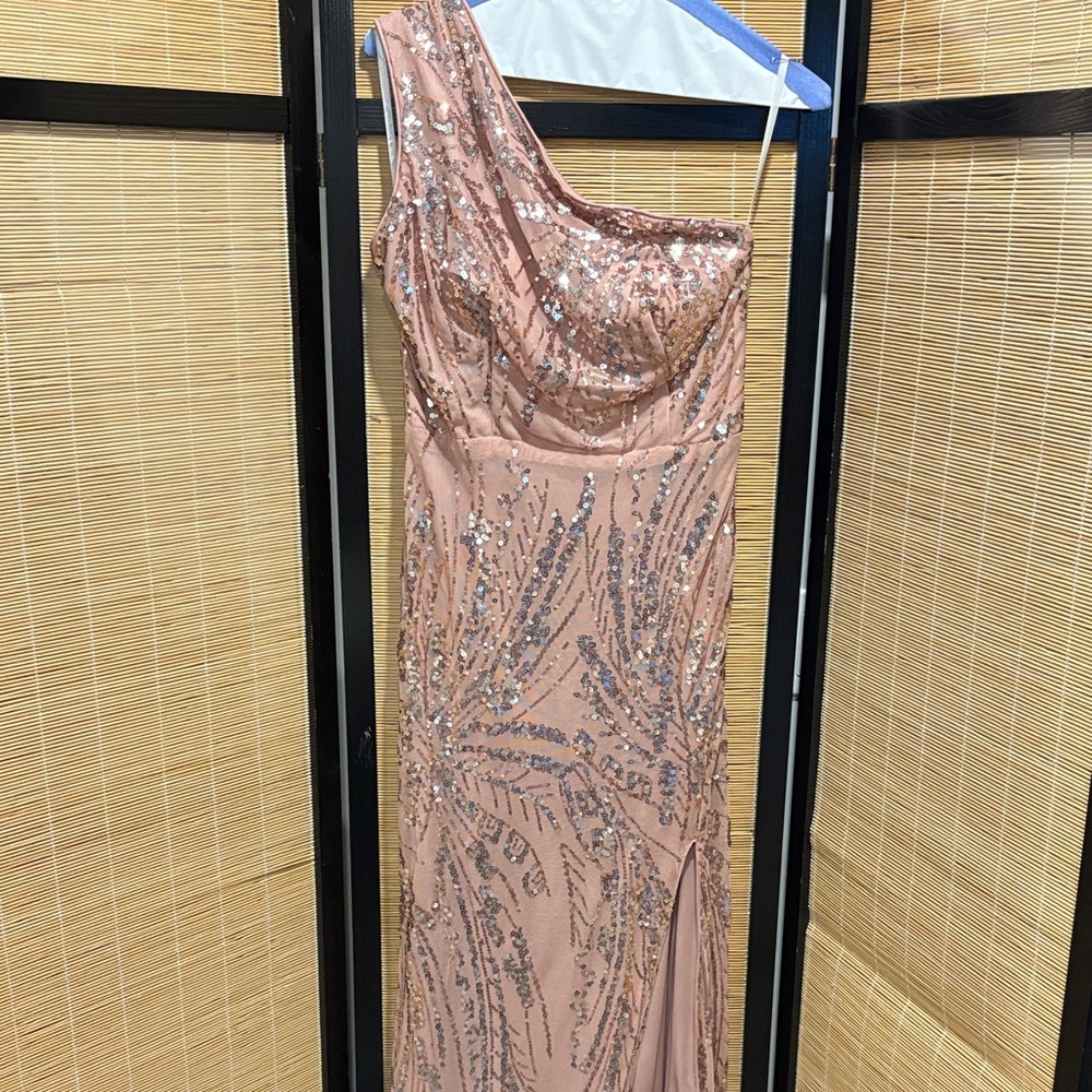 Elegant One-Shoulder Sequin Dress